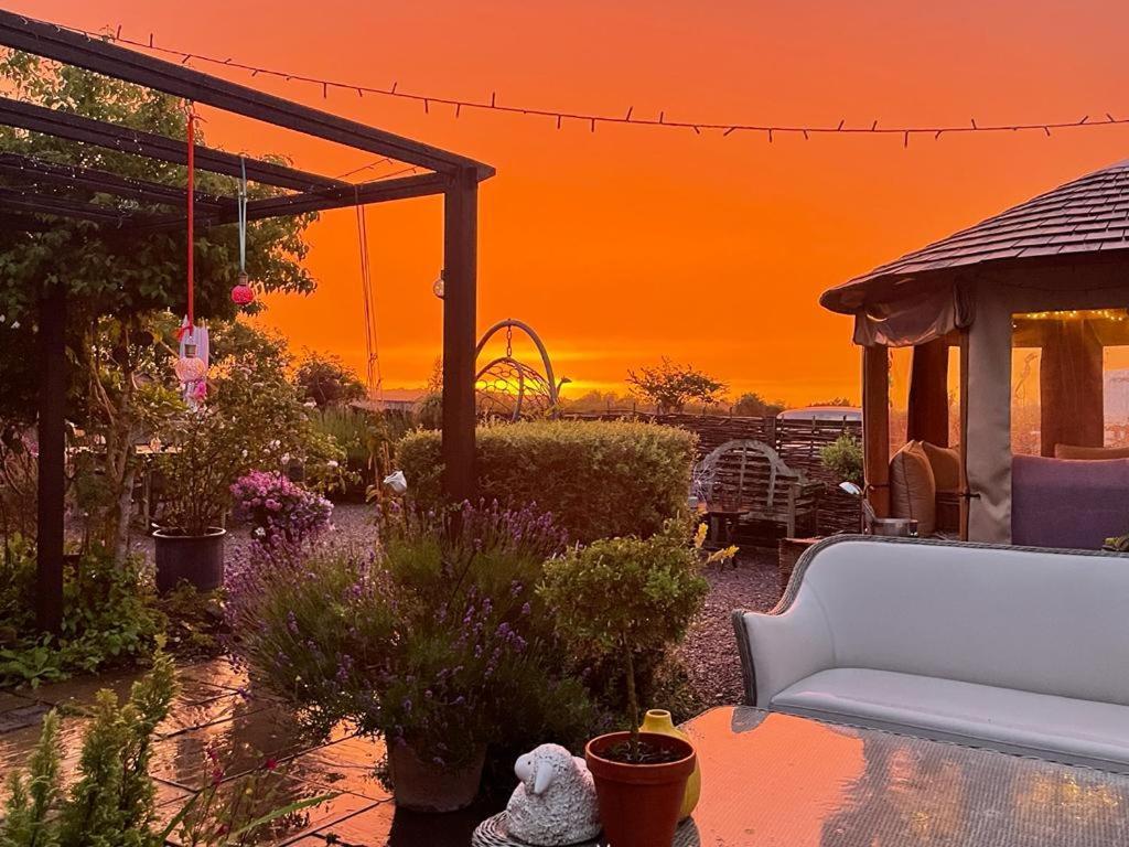 Bybrook Barn Bed & Breakfast Лоубъро Екстериор снимка