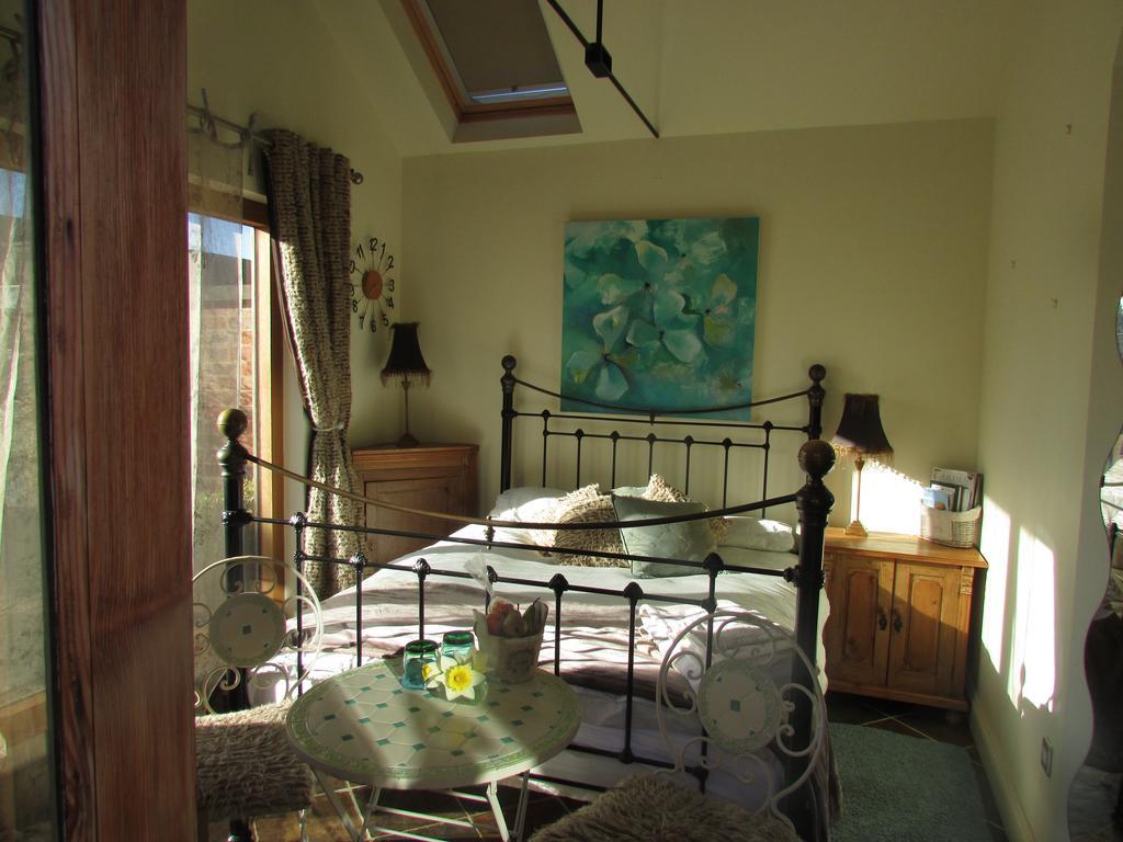 Bybrook Barn Bed & Breakfast Лоубъро Екстериор снимка